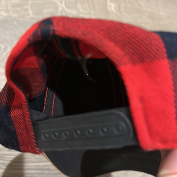 Buffalo plaid cap - Picture 3 of 3